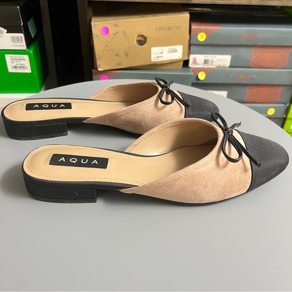 Aqua Romi Women's Black and Cream Suede Mules - Picture 11 of 12
